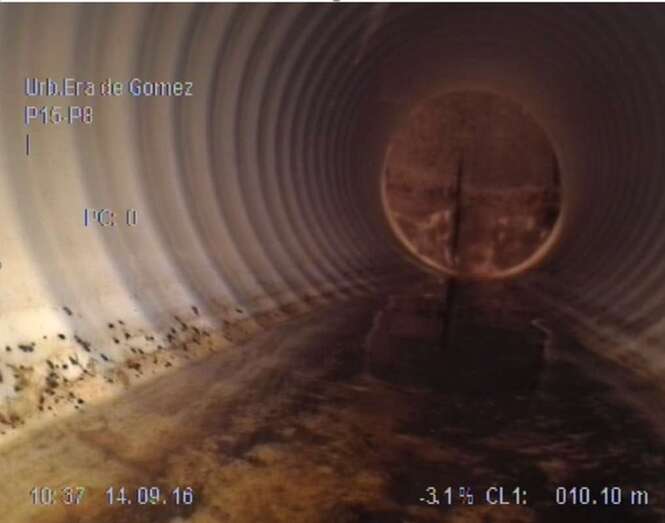 Tubería con agua empozada facilitada a TA por Aguas de Telde